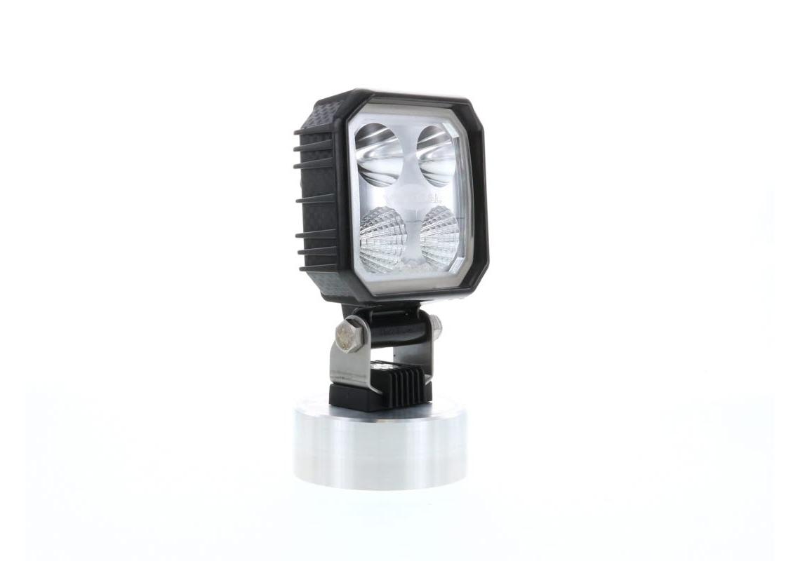 LED Arbeitsscheinwerfer CARBONLUX Quadrat 90X90mm - DT Anschlussstecker